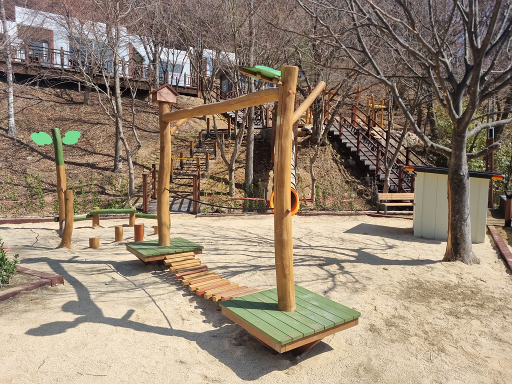 어린이 놀이시설