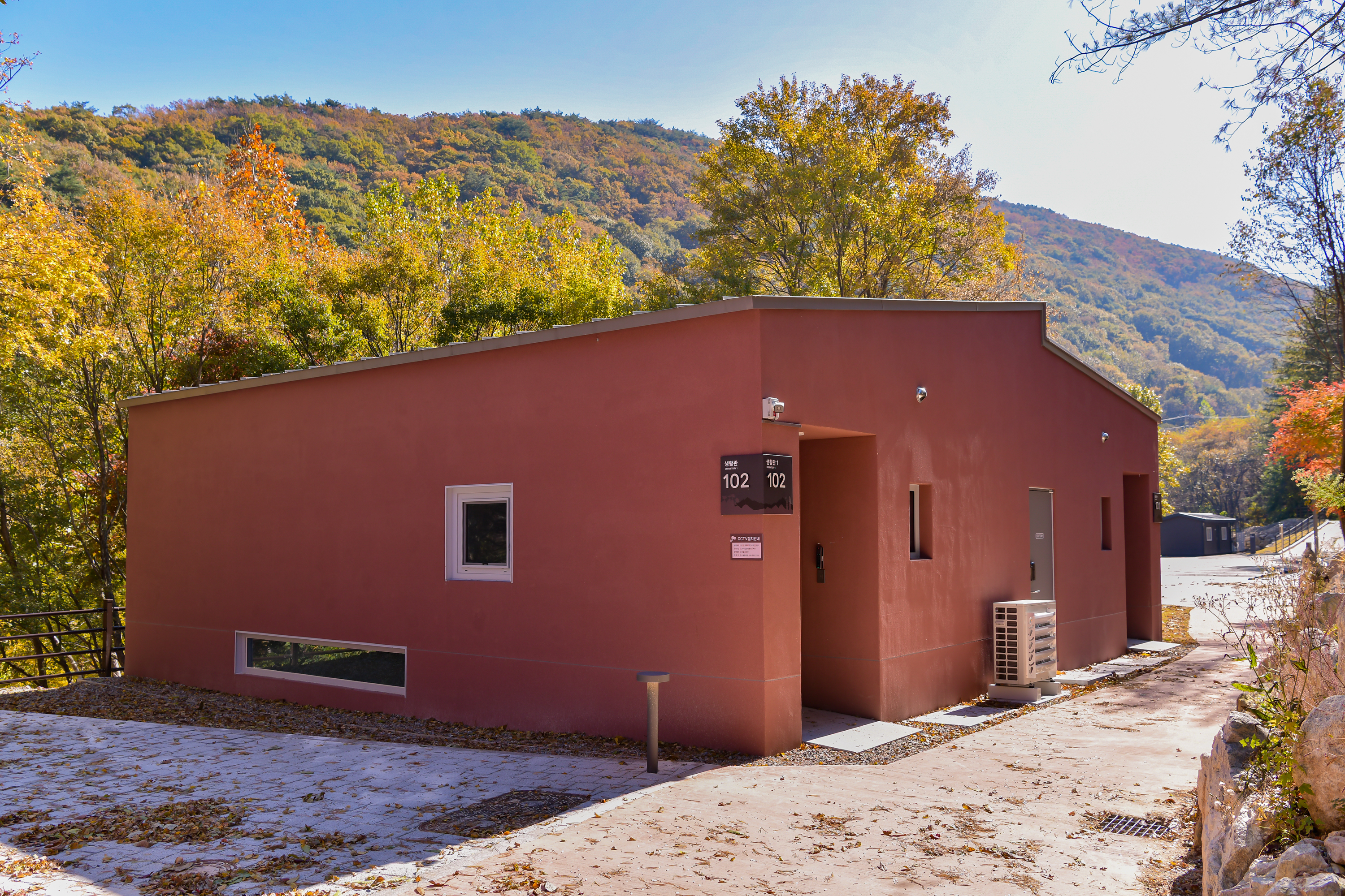 4인실 생활관 전경